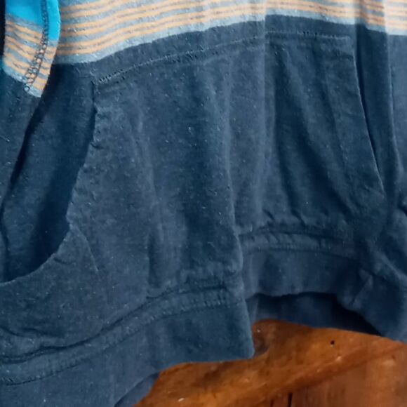 Falls Creek Hooded Long Sleeve Shirt Boy Size Small 6/7 - Picture 3 of 5